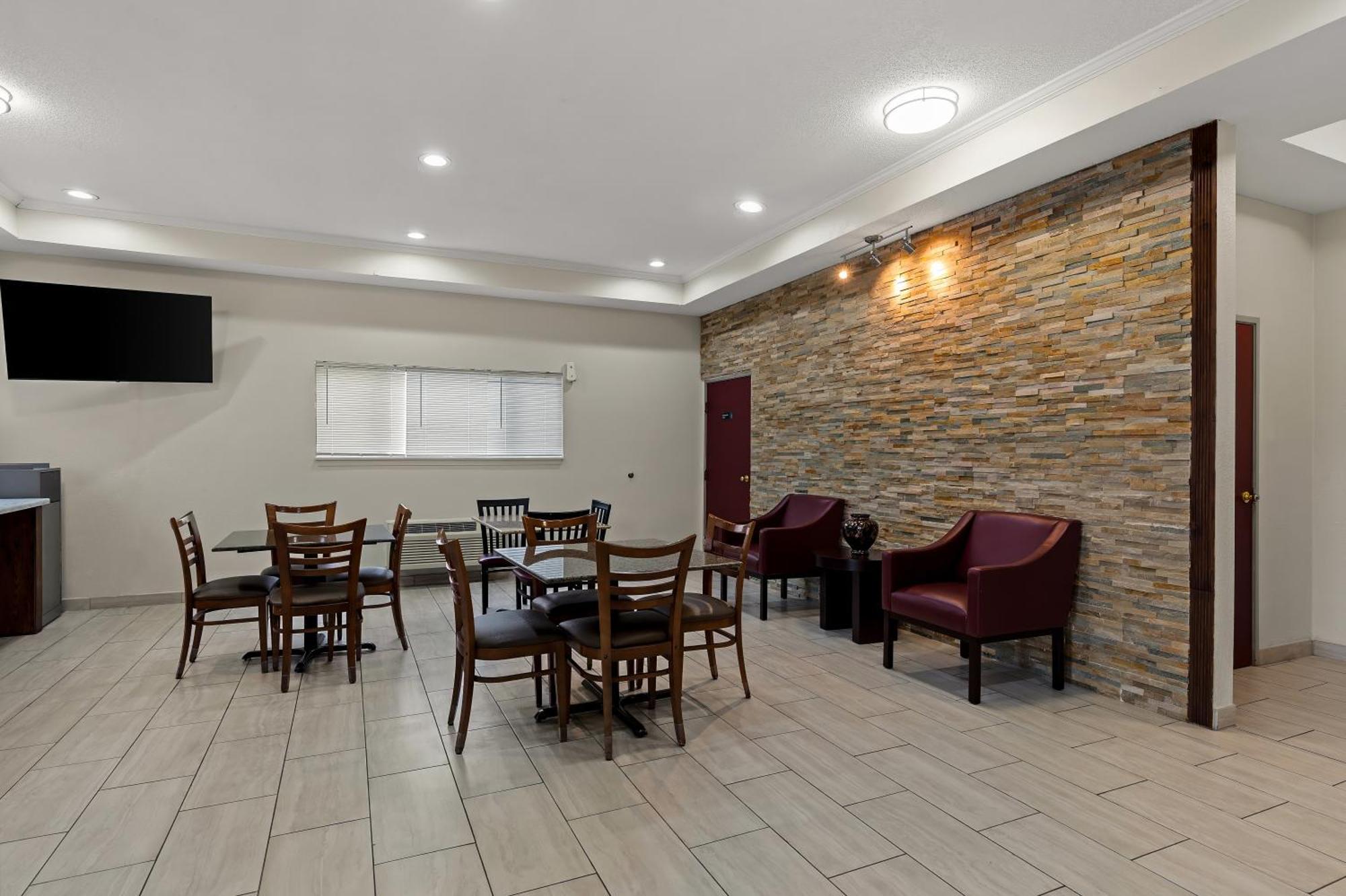 Red Lion Inn & Suites Caseyville ภายนอก รูปภาพ