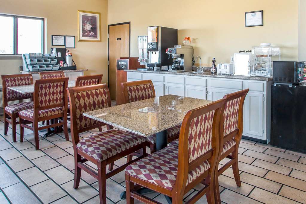 แฟร์บริดจ์ อินน์ เอ็กซ์เพรส เคซีย์วิลล์ Caseyville ร้านอาหาร รูปภาพ